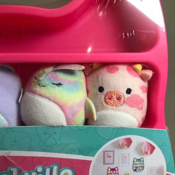 Squishmallows Squishville Display Pink Case w/ Set of 4 Plush 2" fits up 20 NEW - Picture 7 of 11